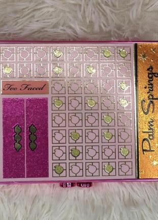 Палетка тіней too faced palm springs dreams eyeshadow palette4 фото