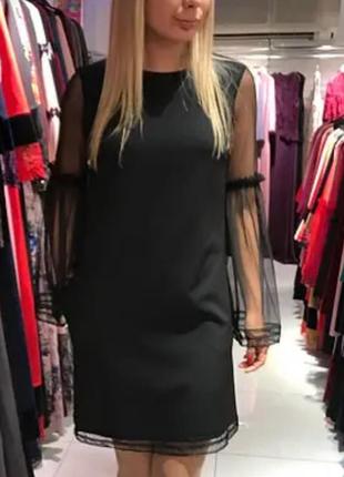 Шикарное нарядное платье,рукава сетка,воздушные.