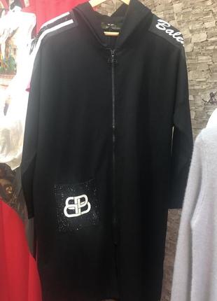 Длиннный трикотажный брендовый кардиган,пальто с капюшоном,48-52.