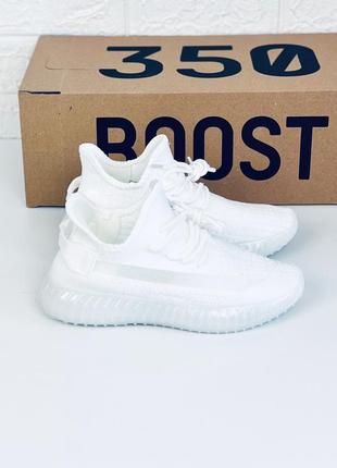 Кроссовки женские мужские adidas yeezy boost 350 white кросовки летние адидас изи буст 3501 фото