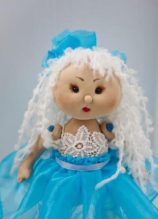 Інтер'єрна лялька в блакитній сукні3 фото