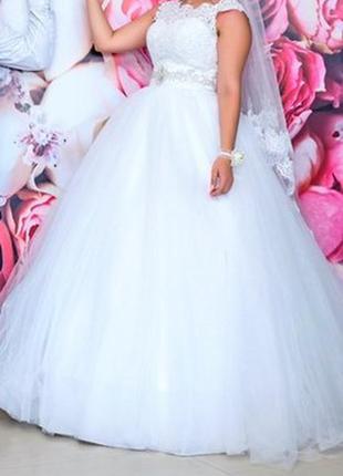 Шикарне весільне плаття розмір 44-461 фото