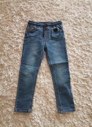 Джинси next