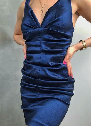 Шикарне плаття синього кольору