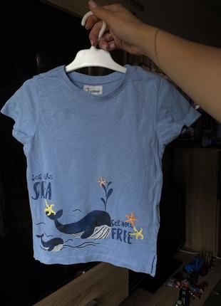 Блакитна синя футболка з китом морем зірками 2-3-4 роки