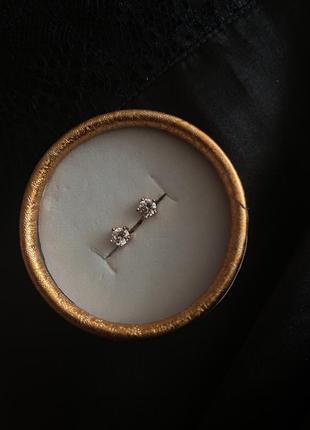 Жіночі сережки сережки пусети гвоздики з каменем з білим камінчиком фіаніт під золото медичний сплав медзолото мед золото пусети