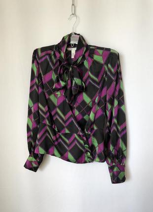 Шелковая блуза геометрический принт на черном4 фото