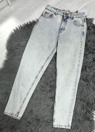 Светлые джинсы на лето1 фото