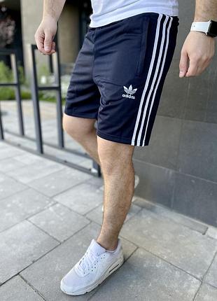 Спортивні шорти адідас