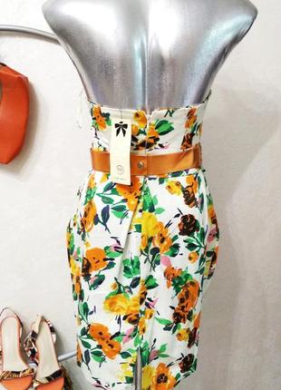 Платье мини с цветочным принтом.2 фото