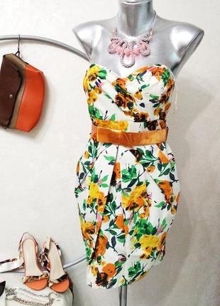 Платье мини с цветочным принтом.