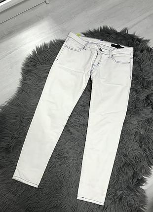 Джинсы белые на низкой посадке