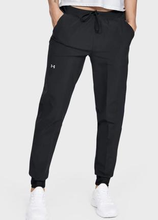 Женские черные спортивные штаны ua armour with sport woven pant