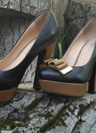 Туфли на каблуках с платформой 35 - 36 размер черные туфли + бесплатная доставка2 фото