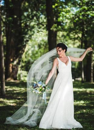 Весільна сукня айворі шикарна pronovias4 фото