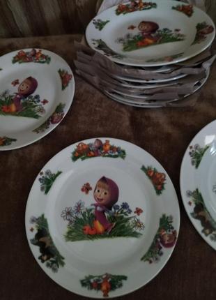 Новый супер красивый набор тарелок детские