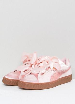 Оригинальные велюровые кеды puma velvet basket heart trainers, размер 369 фото