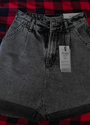 Шорти жіночі ( не levi's calvin klein tommy hilfiger) нові