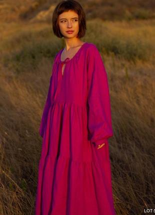 Малинове плаття максі з довгим рукавом та воланами в стилі бохо з натурального льону1 фото