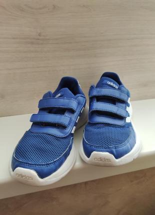 Кросівки adidas розмір 34