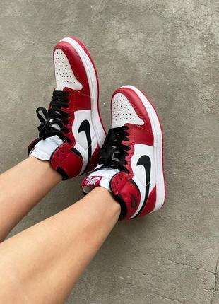 Nike air jordan retro 1  high « chicago » женские кроссовки найк аир джордан2 фото