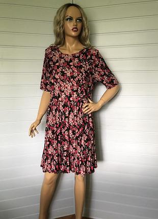 Вискозное платье