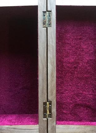 Скринька з дерева різьблене ручної роботи горіх 21 см * 11 см, висота 11 см.8 фото