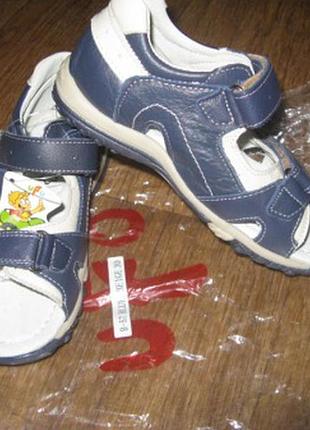 Нові босоніжки ufo 30 розміру