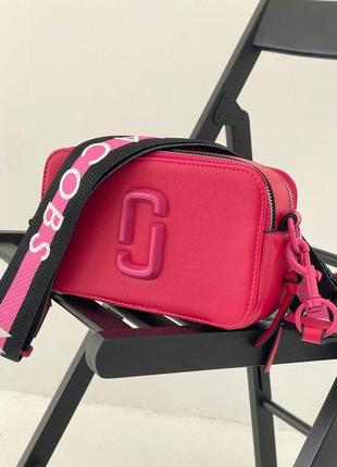 Marc jacobs the snapshot raspberry новинка яскрава малинова рожева сумочка марк джейкобс женская малиновая яркая розовая пестрая сумка тренд2 фото