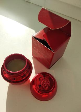 Бальзам для губ смягчающее средство oriflame