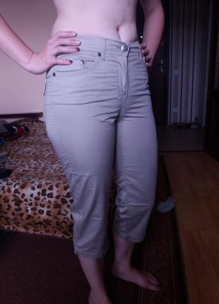 Хлопковые светлые бриджи с карманамм на лето 36-38 р!скидка-15%