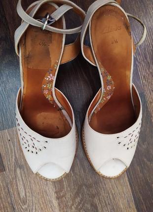 Босоніжки clarks натуральна шкіра