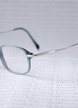 Оправа пустая прямоугольная с металлическими дужками маленький размер