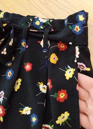 Класні  кюлоти- штани в квітковій принт.10 фото