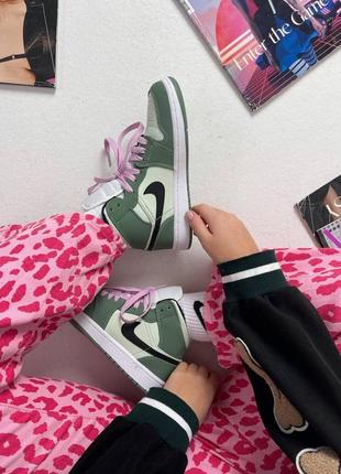 Nike air jordan 1 retro dutch green трендові високі кросівки найк джордан зелені весна літо осінь трендові зелені кросівки бренд