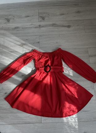 Червона сукня зі спущеними плечима від prettylittlething4 фото