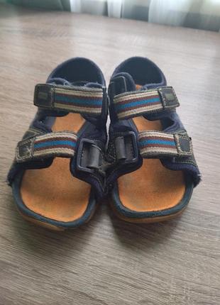 Clarks 2
