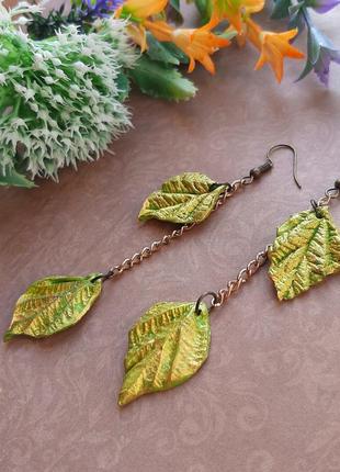 Сережки лист hand made бижутер полімерна глина ручн раб мятн золот колір бохо етно ланцюг