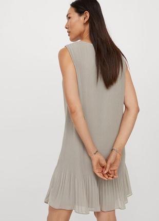 Летящее плиссированное платье –миди плиссе с поясом в стиле h&m как новое