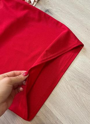 Новое красное платье мини с горловиной рюшами нова червона коротка сукня міні по фігурі plt7 фото