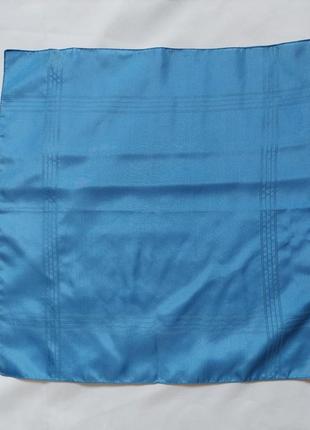Голубой шейный шелковый платок италия (42 см на 40 см)3 фото