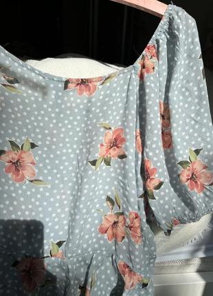 Ніжна укррочена блузка в горошок з баскою у квіти new look8 фото