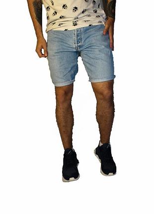 Стильные джинсовые шорты levis