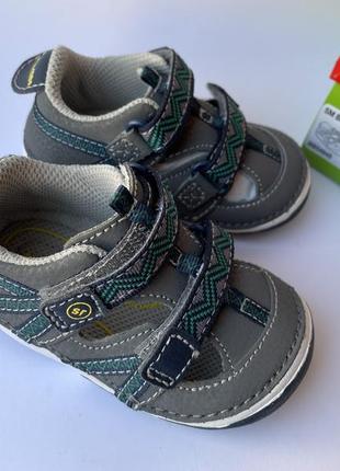 Stride rite сандалі босоніжки для самих маленьких