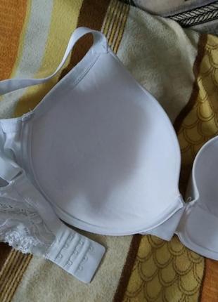 Гладкий бюстгальтер 100д/е4 фото
