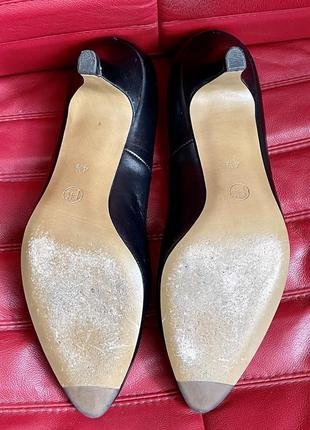 Peter kaiser човники класичні чорні туфлі базові на невисоких підборах