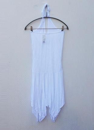 Белоетрикотажное платье из вискозы с открытой спиной2 фото