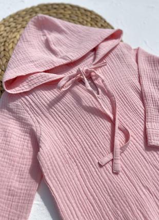 Муслінова легка туніка рожева з капюшоном7 фото