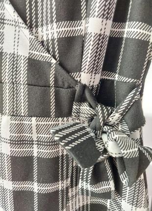 Сукня-сарафан в клітинку від бренду quiz4 фото