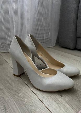 Туфлі жіночі